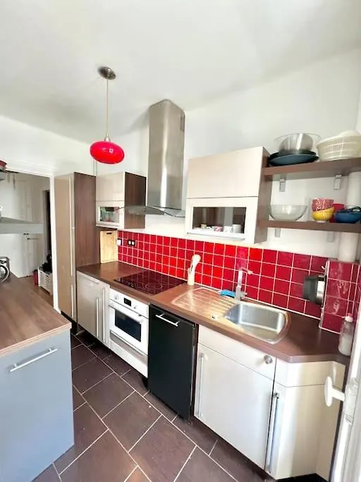 Grand Dans 8 Couchages Paris